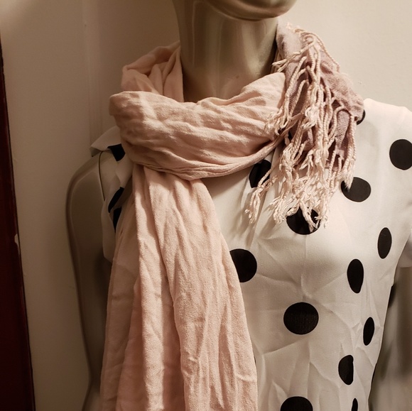 Scarf - Picture 1 of 2